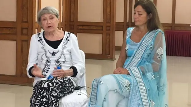 જોઝેફીન સાલ્વા અને ઇમોજીન