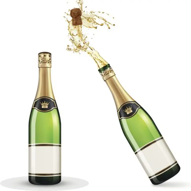 Una botella de champán cerrada y otra descorchada