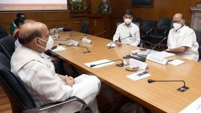 राजनाथ सिंह, शरद पवार यांच्याबरोबर निलेश लंके