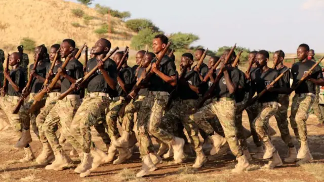 የሱዳን ጦር እና የፈጥኖ ደራሽ ኃይሎች እየተዋጉ ነው