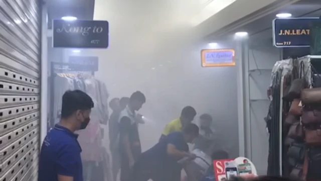 သြဂုတ် ၂၃ ရက်၊ မွန်းလွဲပိုင်းမှာ မီးလောင်ခဲ့တဲ့ ပလက်တီနမ်ဈေးဝယ်စင်တာက ဆိုင်ခန်း 