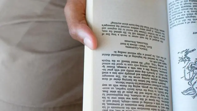 शिक्षा, आर्ट्स की पढ़ाई, नौकरी