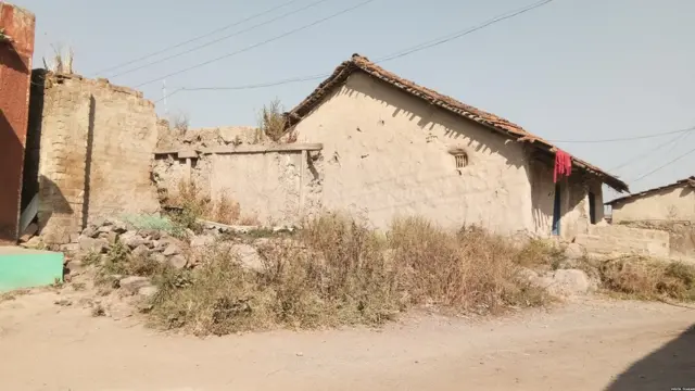 इंदोरे गावातील घर