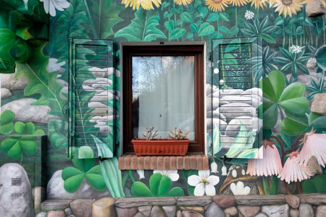 Fachadafazer jogo online da megacasa decorada com plantas pintadas