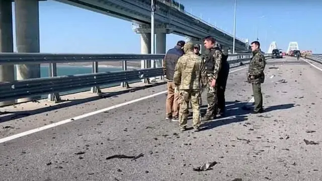 রুশ তদন্তকারী কমিটি বলছে এই বিস্ফোরণে তিনজন লোক মারা গেছে বলে জানা গেছে