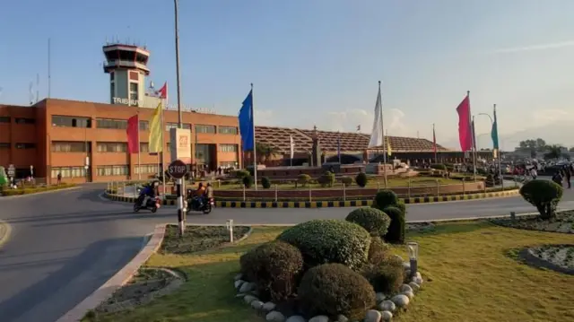 त्रिभुवन अन्तर्राष्ट्रिय विमास्थल 