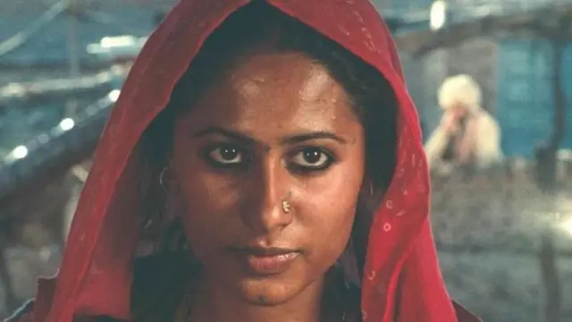 ਸਮਿਤਾ ਪਾਟਿਲ ਮੰਥਨ ਫ਼ਿਲਮ ਦੇ ਇੱਕ ਦ੍ਰਿਸ਼ ਵਿੱਚ