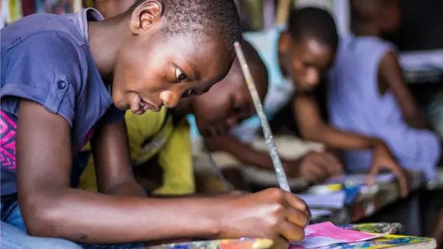 Nwata na-ese eserese