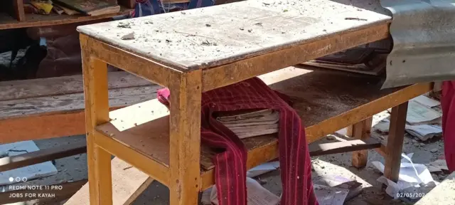 လေကြောင်းတိုက်ခိုက်ခံရတဲ့ စာသင်ကျောင်း 