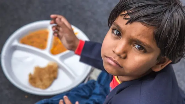 लहान मुलगी