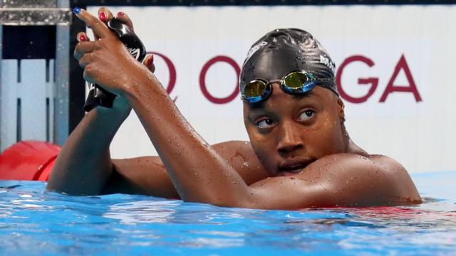 A nadadora americana Simone Manuel durante prova na Rio 2016