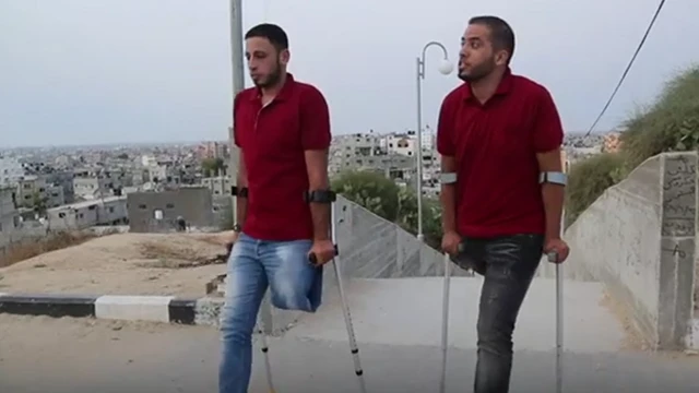 মানসুর ও আদলির মধ্যে গড়ে উঠেছে বন্ধুত্বপূর্ণ এক সম্পর্ক