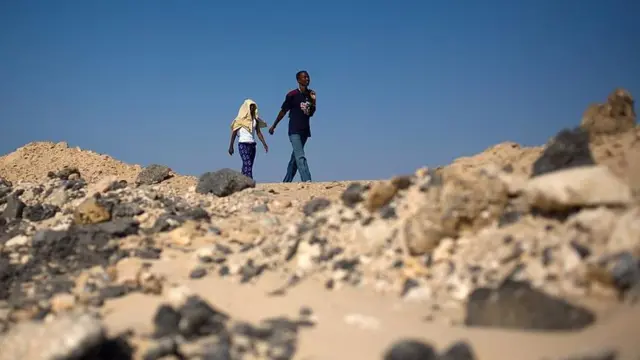 ስደተኛታት ኣብ በረኻ