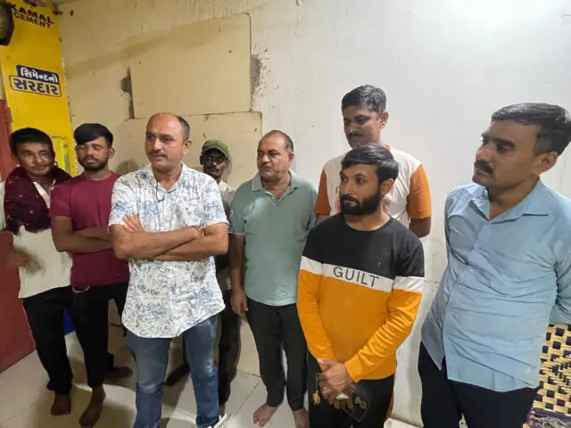 હરિચંદ્રસિંહ ઝાલા, રતનપર સોસાયટી, રહેવાસીઓ