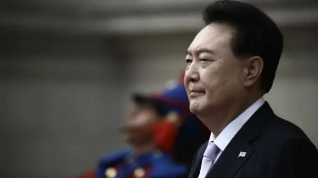 Qora ayollar bilan anal gif Qora yigit juda uzun sikni mushukka tiqdi