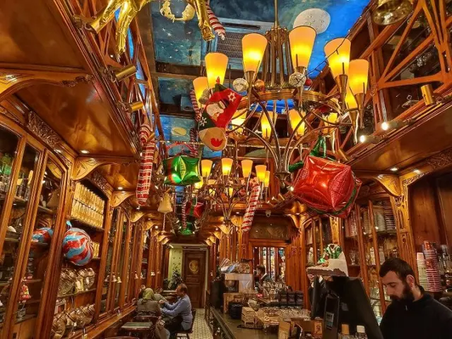 İstanbul İstiqlal prospekti