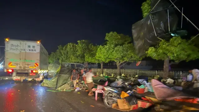 ဧပြီ ၅ ရက် ည ၈ နာရီတုန်းက မန္တလေးမြို့ပေါ် လေပြင်းတိုက်ခတ်ခဲ့တဲ့မြင်ကွင်း