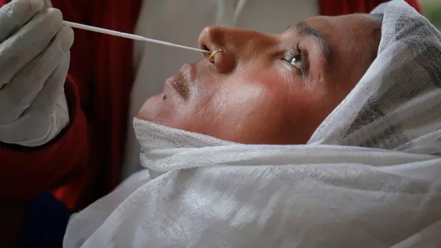 कोरोना टेस्टिंग