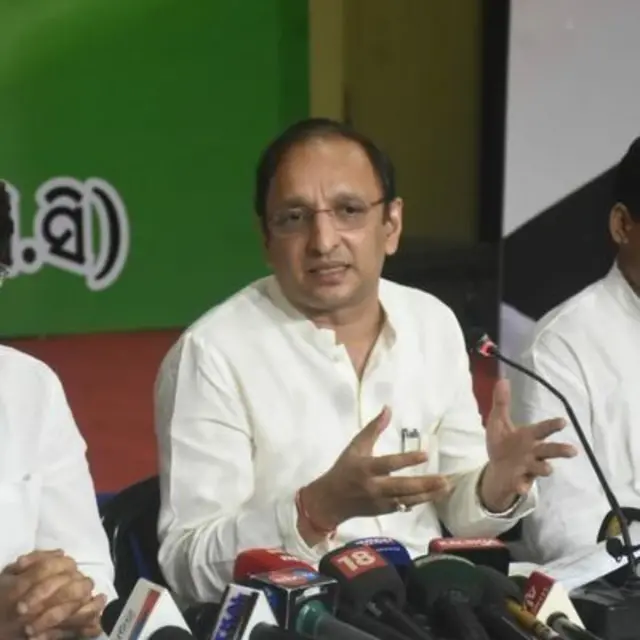 काँग्रेसचे प्रवक्ते आणि नेते सचिन सावंत