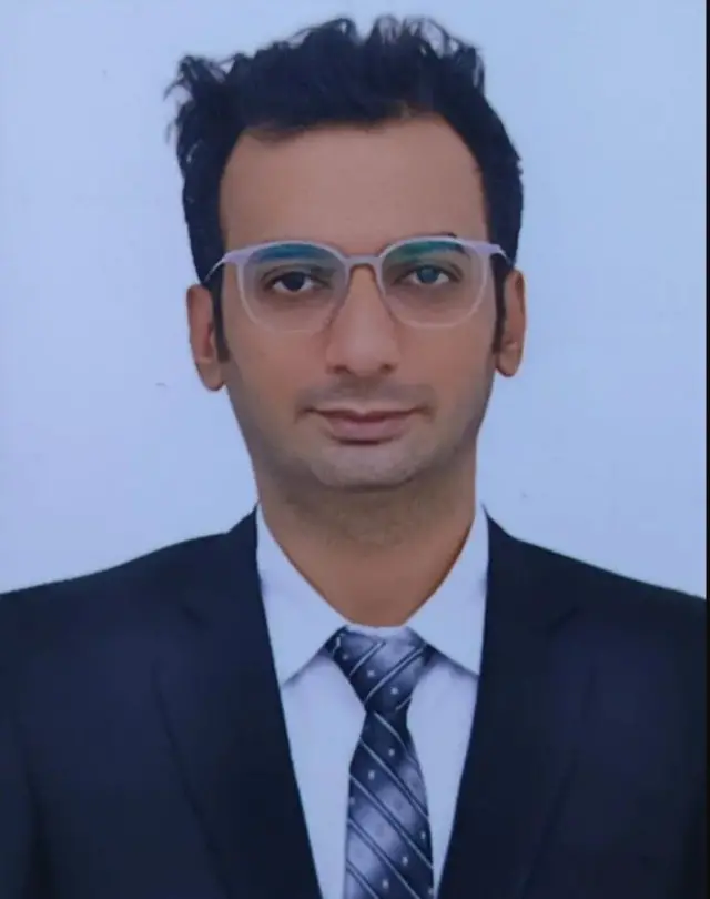 दीपेश केवलानी की तस्वीर