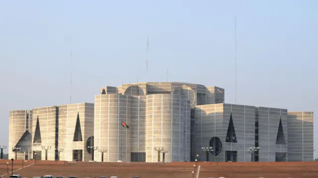 সাত জানুয়ারি অনুষ্ঠিত হবে জাতীয় সংসদ নির্বাচন।