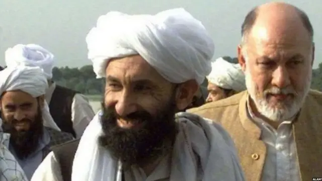 મુલ્લા મોહમ્મદ હસન અખુંદ અફઘાનિસ્તાનમાં વચગાળાની સરકારમાં વડા પ્રધાન તરીકે પસંદ કરાયા હતા