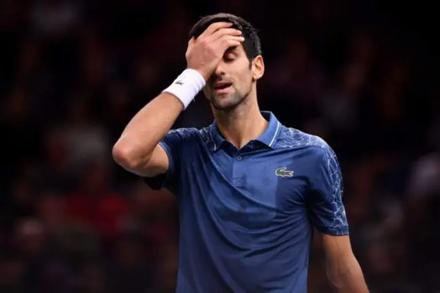 Djokovic yasabye imbabazi abantu kuko atitaye ku ngamba zo kwirinda