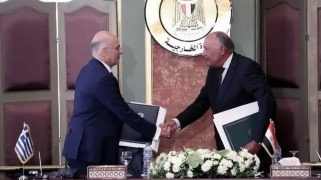 Yunanistan Dışişleri Bakanı Nikos Dendias ve Mısır Dışişleri Bakanı Samih Şükri