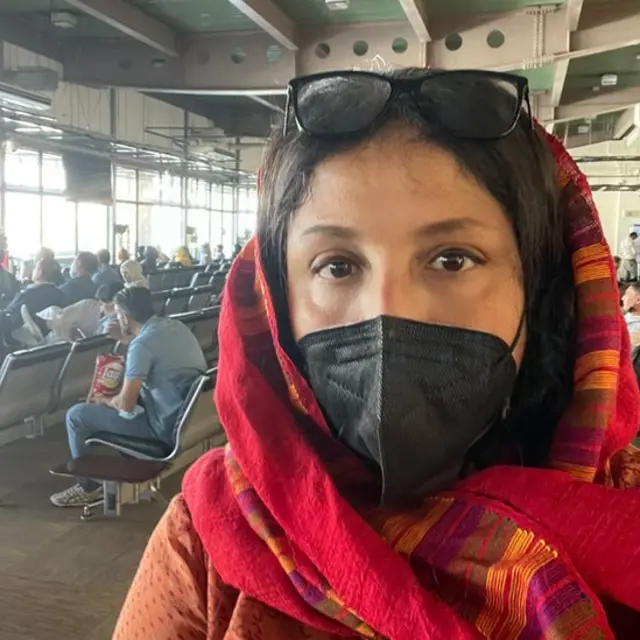 কাবুল বিমানবন্দরে সোহিনী সরকার। রবিবার