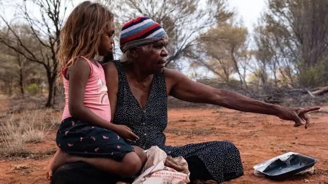 علاقة أفراد شعب وارلبيري مع الضجر تتغير مع تبني الأجيال الشابة الروتين الذي يتبعه الأستراليون الأوروبيون