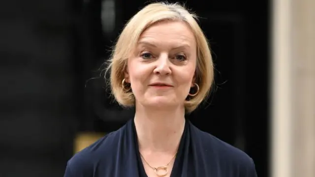 लिज ट्रस