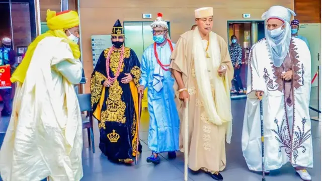 Awọn Ọba alaye ṣabẹwo si ilu Eko