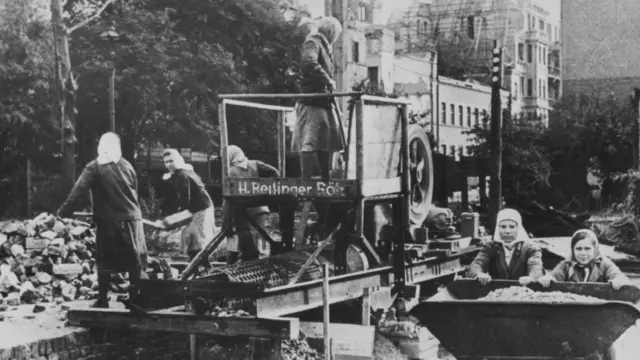 Восстановление разрушенной Германии