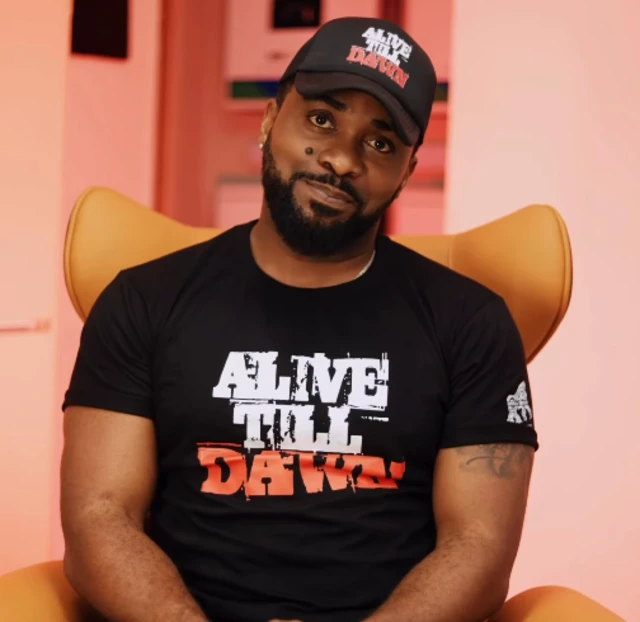 "O nwere mgbe m nụrụ maka ejije zombie ha mere na Naịjirịa mana ọ pụtaghị, ọ bụ ya ka m jiri gwa ndị otu m sị ka anyị gbalịa mee ejije dị iche na nke ndị ọzọ na-eme, ọ bụ etu ahụ ka ejije zombie anyị siri malite."