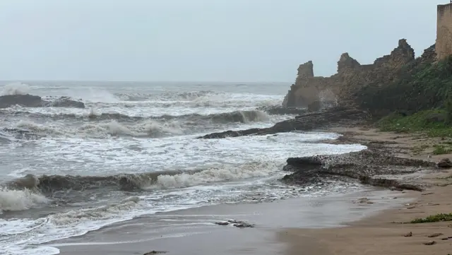 અમદાવાદ વિમાન દુર્ઘટના, એર ઇન્ડિયા પ્લેન ક્રેશ, અમદાવાદ પ્લેન ક્રેશ, દીવ, યુકે, લંડન, પોર્ટુગલ, માછીમારો, વિમાન દુર્ઘટના, બ્રિટનના નાગરિક, પોર્ટુગલના નાગરિક 