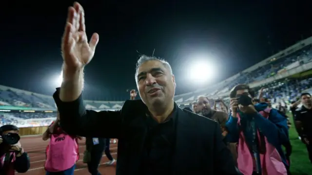 ساکت الهامی