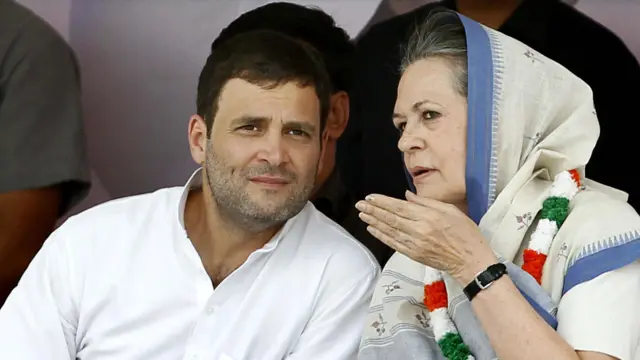राहुल गान्धी र सोनिया गान्धी