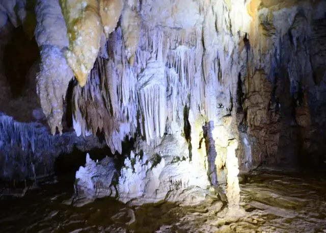 Labyrinthe dans la grotte ATM