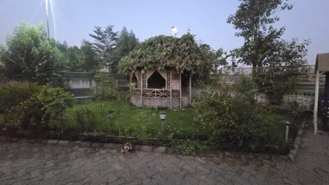 લલ્લા બીહારીના ફાર્મ હાઉસની એક જુની તસ્વીર.