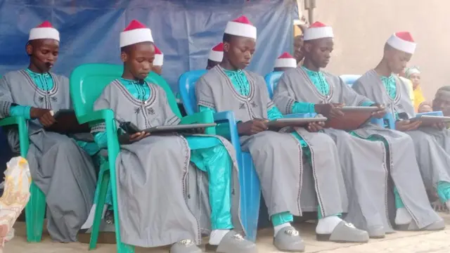 Aworan awọn ọmọ ile keu