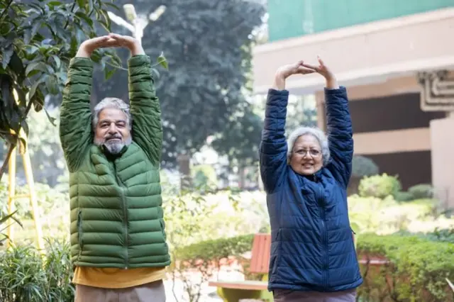 બીબીસી ગુજરાતી શિયાળો ઠંડી પાણી આરોગ્ય તરસ 