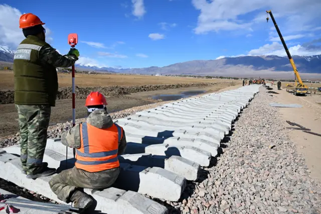 “Балыкчы-Кочкор” темир жолу