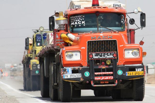 کامیون‌های ماک بیش از ۷۰ سال است در جاده‌های ایران می‌تازند