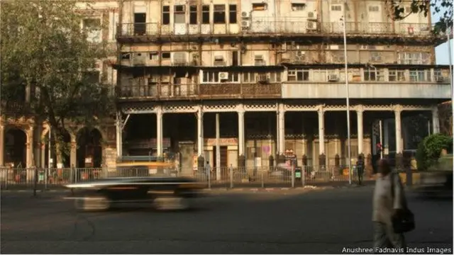 काळा घोडा परिसरातील वॅटसन हॉटेल