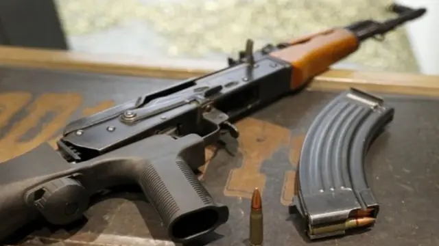 एके47, गाय, नायजेरिया