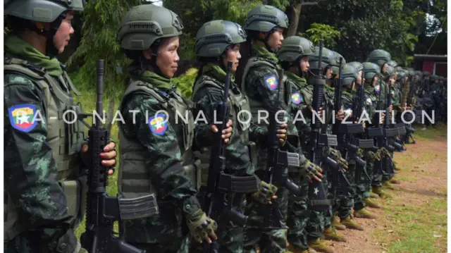 PNO အမျိုးသမီးတပ်ဖွဲ့ဝင်တွေ