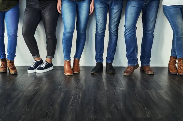 Surree jiinsii Uffaachuun Kooriyaa keessatti seeran dhorkame.