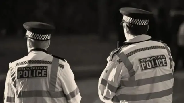 برطانوی پولیس اور ایم آئی فائیو