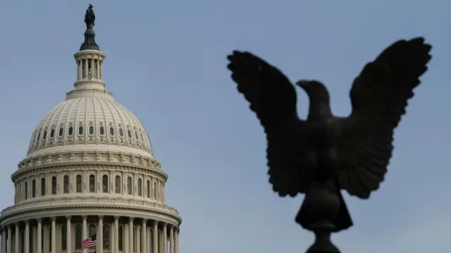 အမေရိကန်လွှတ်တော်ကအတည်ပြုခဲ့