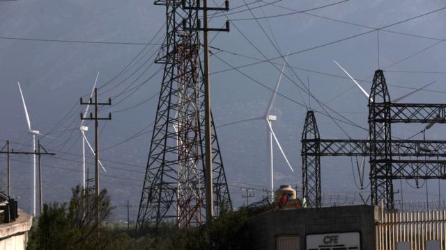 La plantilla de la antigua TEGUI, en contra de la deslocalización de la  fábrica, Actualidad